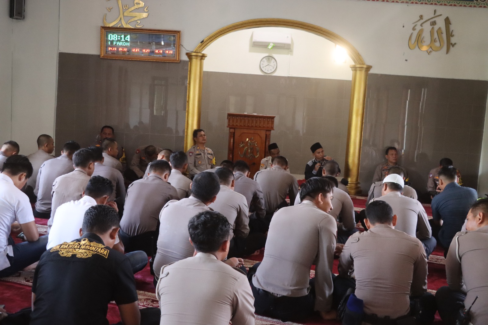 Ustad Damiri Penceramah; Kegiatan Binrohtal Polres Sukabumi dan Menyampaikan Tiga Kelompok Shalatnya yang Tidak Terangkat