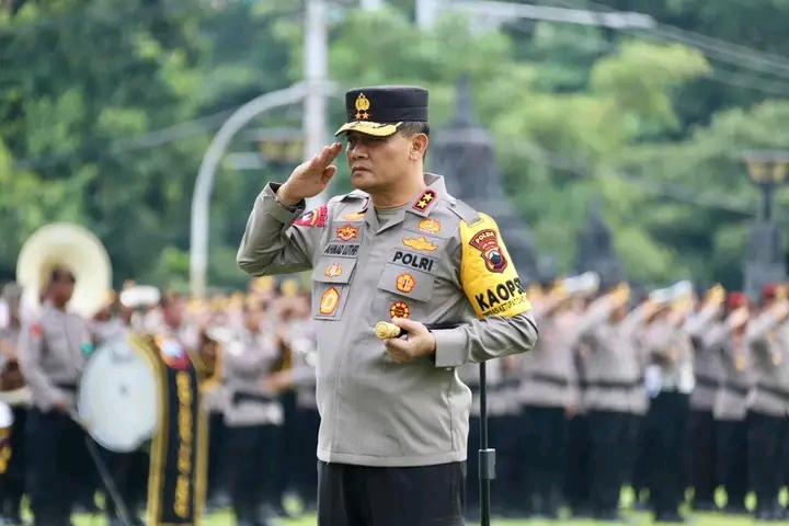 Kapolda Jateng Berikan Penghargaan Pada 259 Personil di Ramadhan 2024