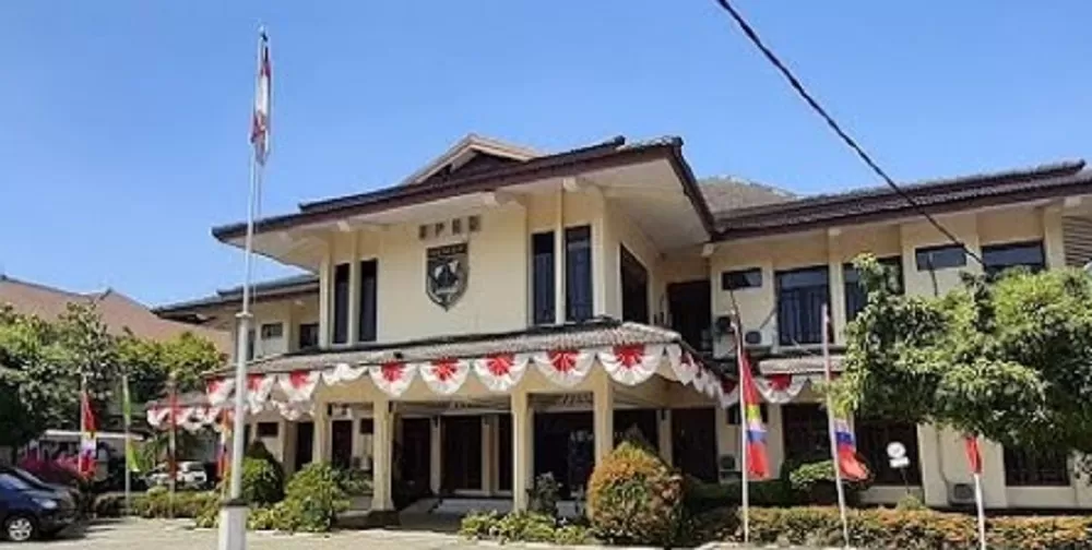 Diduga Menyimpang, Pengadaan Paket Seragam DPRD Demak Dilaporkan Kejaksaan