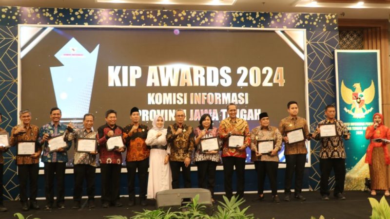 Ironis, Baru Terima KIP Award Pemkab Demak Sudah Bersengketa