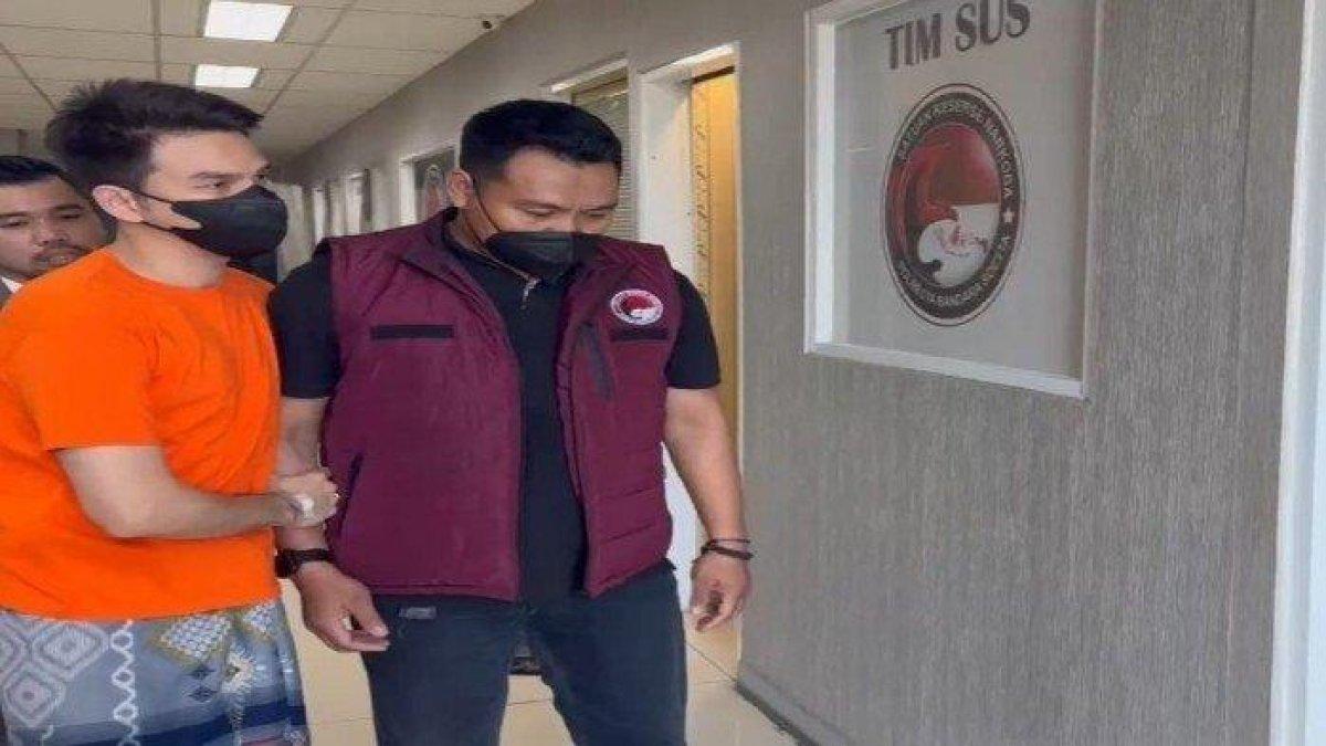 Kesetiaan Diuji Saat Jonathan Frizzy Ditahan, Sikap Ririn Dwi Ariyanti Bocor, Padahal Baru Umumkan Kehadirannya