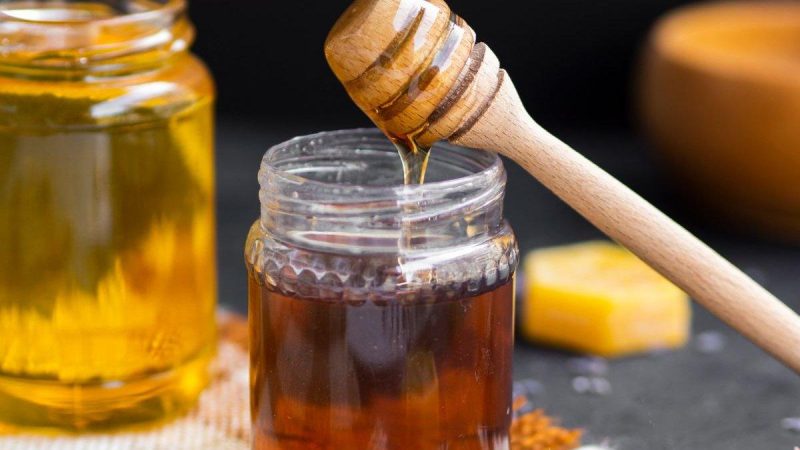 Terlalu Banyak Minum Madu? Ini Efek Samping yang Bisa Terjadi
