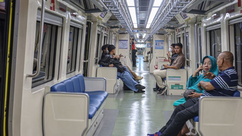 Dikson Gede-gedean! Naik LRT Jabodebek Saat Ulang Tahun ke-80 RI Hanya Rp 80 untuk Seluruh Rute Perjalanan