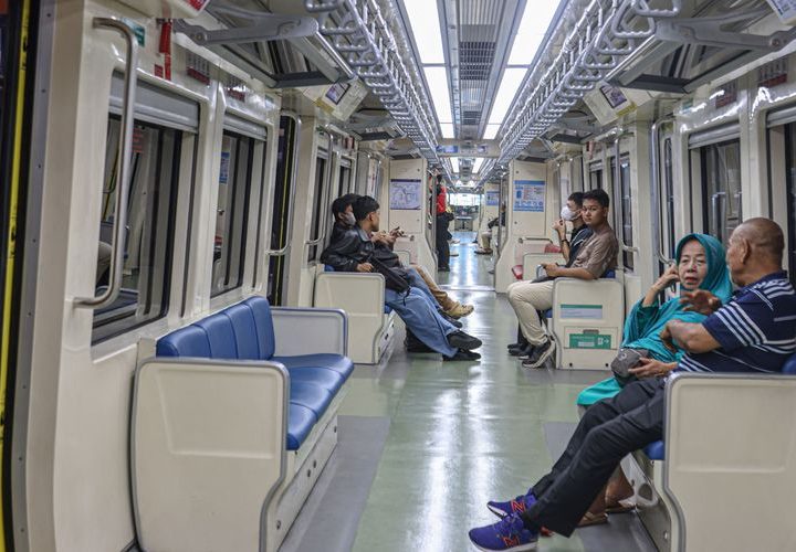 Diskon Besar-besaran! Naik LRT Jabodebek Saat Ulang Tahun ke-80 RI Hanya Rp 80 untuk Seluruh Rute Perjalanan