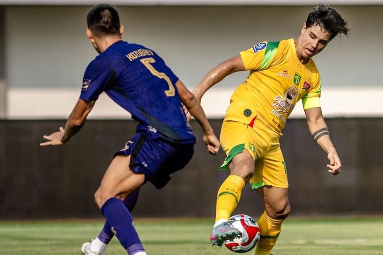 Barisan Depan Tidak Tajam! Eduardo Perez Belum Puas Meskipun Persebaya Surabaya Mengalahkan Persita Tangerang