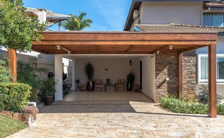 Memiliki Lahan Sempit? Coba 10 Model Garasi Samping Rumah Ini!