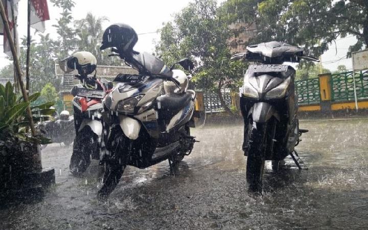 Tips Merawat Kesehatan Tubuh Saat Musim Hujan
