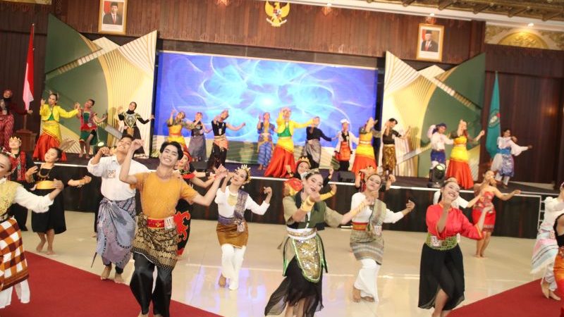 Kementerian Pariwisata akan menghadirkan ribuan penari dalam perayaan HUT ke-80 RI di Istana Presiden