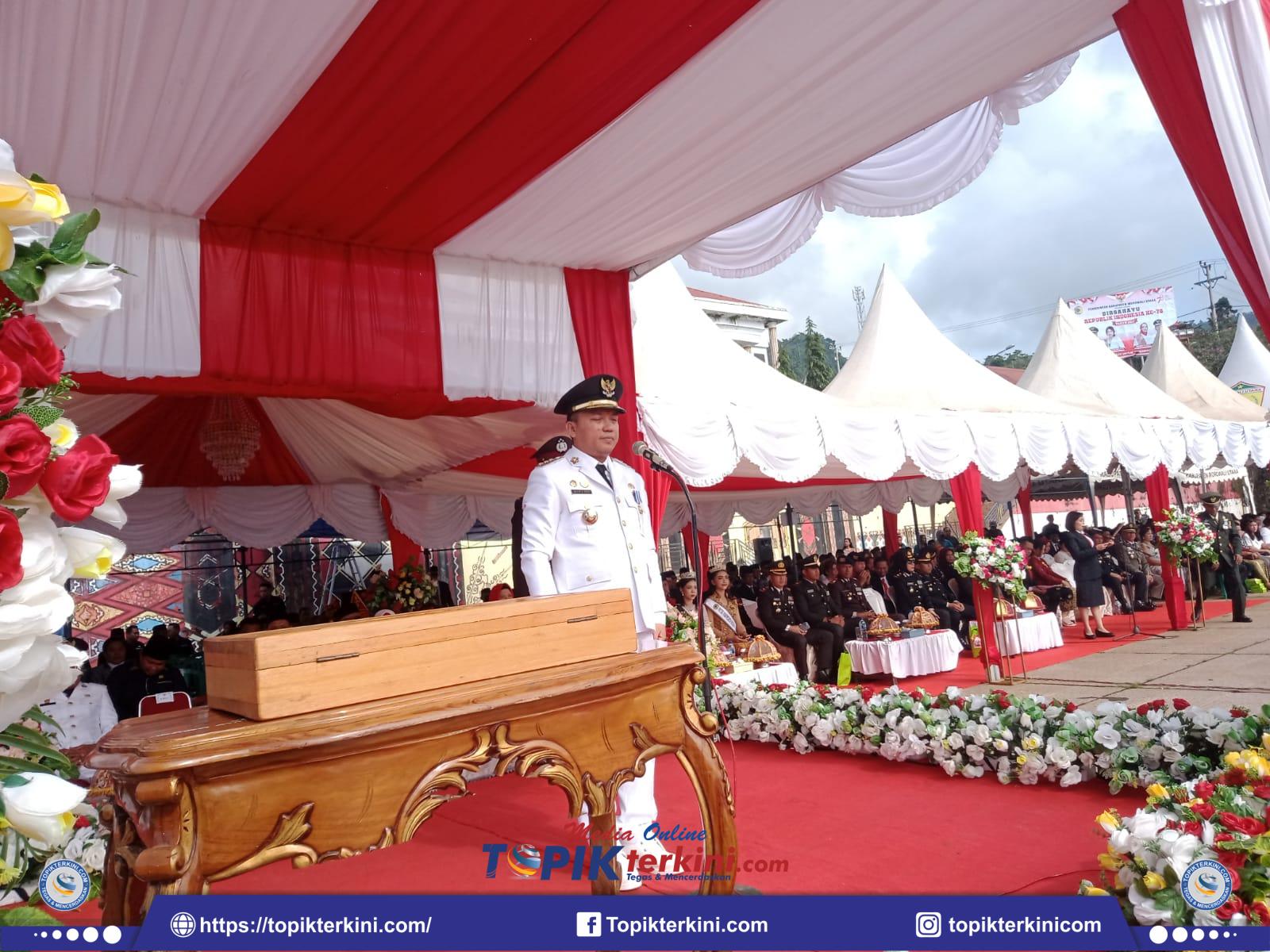 Hujan Tidak Mengurangi Semangat, Bupati Morowali Utara Berdiri Tegak Memimpin Upacara Hari Ulang Tahun RI ke-80