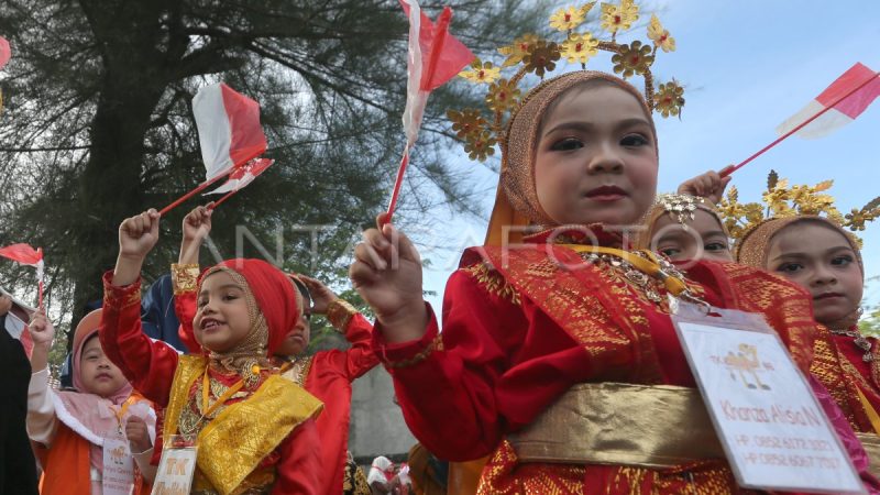 Kota Bandung Dibanjiri Pawai Budaya HUT ke-80 RI Jawa Barat, Lihat Rute dan Kegiatan Puncaknya