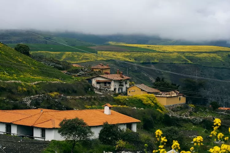 Stasiun Nagreg: Ikon Perkeretaan Jawa Barat di Ketinggian 848 Mdpl