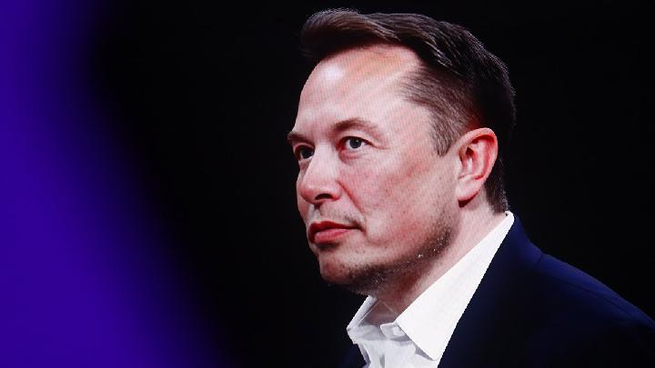 Ayah Elon Musk Dituduh Melakukan Pelecehan Seksual terhadap Lima Anaknya