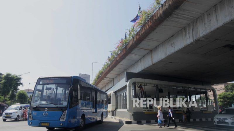 Transjakarta Hentikan Sementara Rute Pulogadung-Kampung Melayu