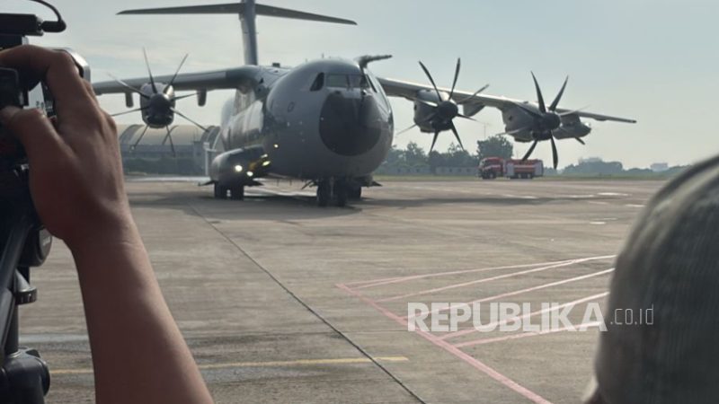Pesawat Airbus A400M TNI AU Mendarat di Lanud Halim